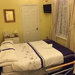 Doric House Hotel
